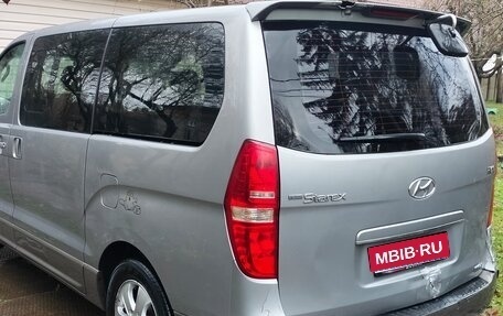 Hyundai Grand Starex Grand Starex I рестайлинг 2, 2013 год, 1 450 000 рублей, 1 фотография