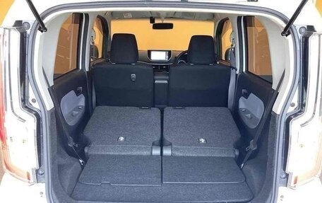 Daihatsu Move VI рестайлинг, 2018 год, 700 000 рублей, 17 фотография