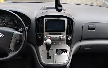 Hyundai Grand Starex Grand Starex I рестайлинг 2, 2013 год, 1 450 000 рублей, 11 фотография