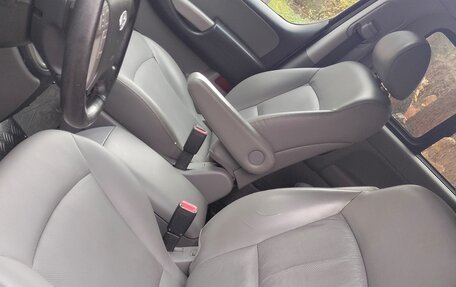 Hyundai Grand Starex Grand Starex I рестайлинг 2, 2013 год, 1 450 000 рублей, 19 фотография