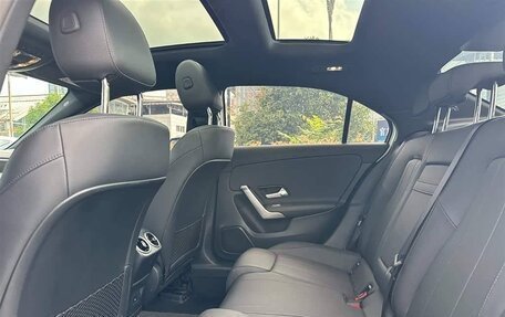 Mercedes-Benz E-Класс, 2024 год, 6 190 000 рублей, 6 фотография