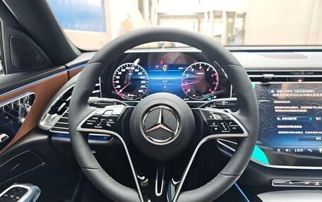 Mercedes-Benz E-Класс, 2024 год, 6 190 000 рублей, 13 фотография