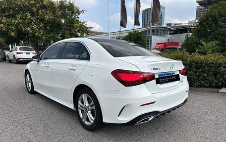 Mercedes-Benz E-Класс, 2024 год, 6 190 000 рублей, 32 фотография