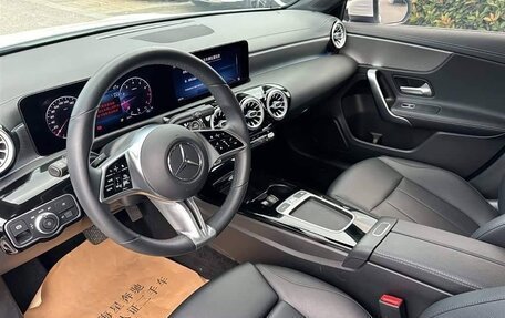 Mercedes-Benz E-Класс, 2024 год, 6 190 000 рублей, 27 фотография