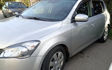 KIA cee'd I рестайлинг, 2011 год, 670 000 рублей, 2 фотография