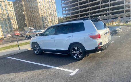 Toyota Highlander III, 2010 год, 1 550 000 рублей, 5 фотография