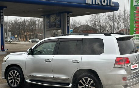 Toyota Land Cruiser 200, 2008 год, 2 670 000 рублей, 4 фотография