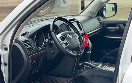 Toyota Land Cruiser 200, 2008 год, 2 670 000 рублей, 5 фотография