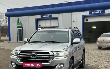 Toyota Land Cruiser 200, 2008 год, 2 670 000 рублей, 2 фотография