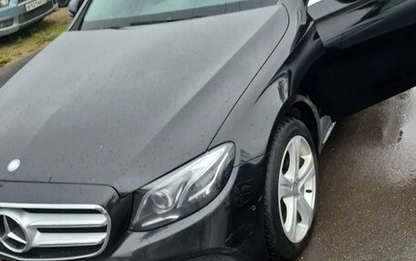 Mercedes-Benz E-Класс, 2016 год, 2 700 000 рублей, 2 фотография