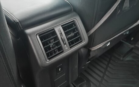 Mitsubishi Outlander III рестайлинг 3, 2018 год, 2 100 000 рублей, 12 фотография