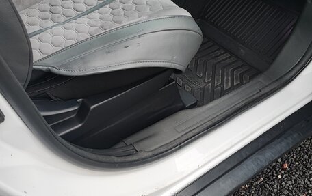 Mitsubishi Outlander III рестайлинг 3, 2018 год, 2 100 000 рублей, 18 фотография