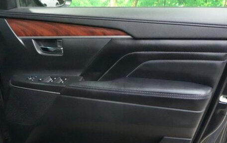 Mitsubishi Delica D:5 I, 2023 год, 2 905 000 рублей, 17 фотография