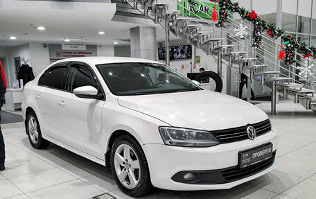 Volkswagen Jetta VI, 2013 год, 1 199 000 рублей, 3 фотография
