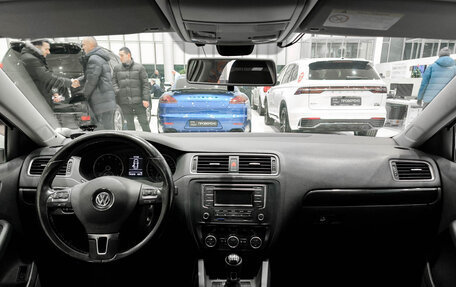 Volkswagen Jetta VI, 2013 год, 1 199 000 рублей, 17 фотография