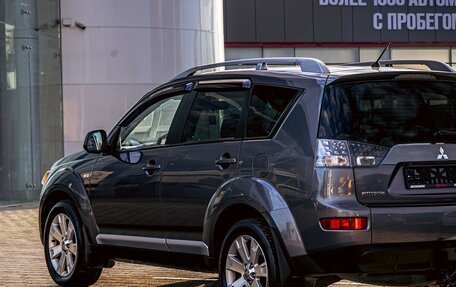 Mitsubishi Outlander III рестайлинг 3, 2008 год, 995 000 рублей, 9 фотография