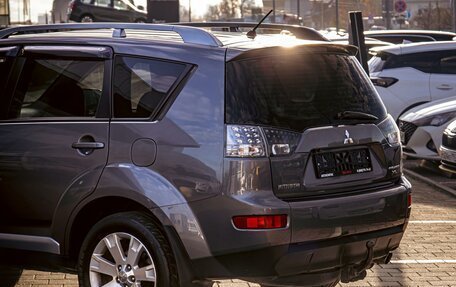 Mitsubishi Outlander III рестайлинг 3, 2008 год, 995 000 рублей, 10 фотография