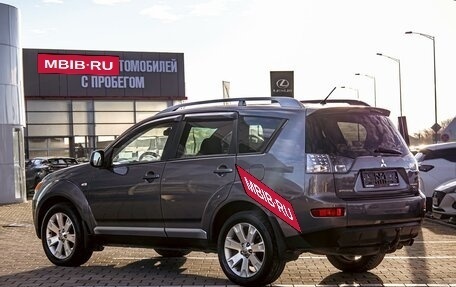 Mitsubishi Outlander III рестайлинг 3, 2008 год, 995 000 рублей, 4 фотография
