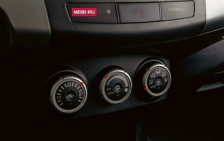 Mitsubishi Outlander III рестайлинг 3, 2008 год, 995 000 рублей, 15 фотография