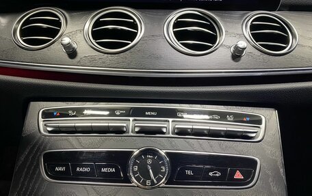 Mercedes-Benz E-Класс, 2019 год, 2 997 000 рублей, 20 фотография