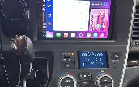 Toyota Sienna III, 2020 год, 4 900 000 рублей, 2 фотография