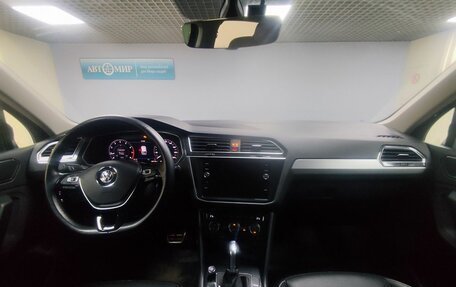 Volkswagen Tiguan II, 2018 год, 3 499 000 рублей, 12 фотография