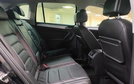 Volkswagen Tiguan II, 2018 год, 3 499 000 рублей, 11 фотография