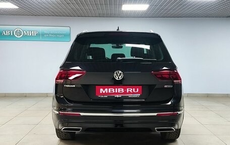Volkswagen Tiguan II, 2018 год, 3 499 000 рублей, 6 фотография