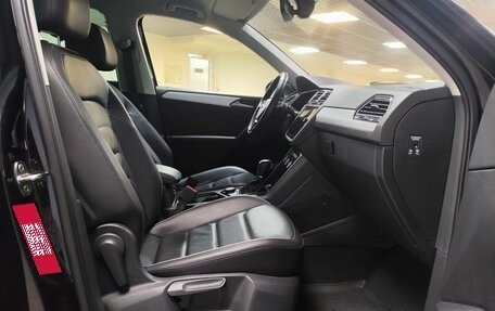 Volkswagen Tiguan II, 2018 год, 3 499 000 рублей, 10 фотография