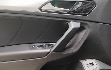 Volkswagen Tiguan II, 2018 год, 3 499 000 рублей, 20 фотография