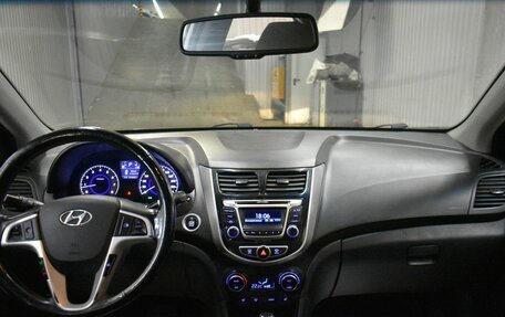 Hyundai Solaris II рестайлинг, 2014 год, 749 000 рублей, 18 фотография