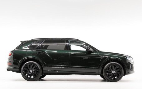 Bentley Bentayga I, 2025 год, 44 500 000 рублей, 3 фотография