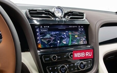 Bentley Bentayga I, 2025 год, 44 500 000 рублей, 10 фотография