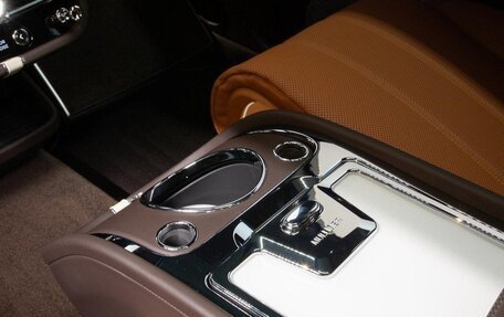 Bentley Bentayga I, 2025 год, 44 500 000 рублей, 11 фотография