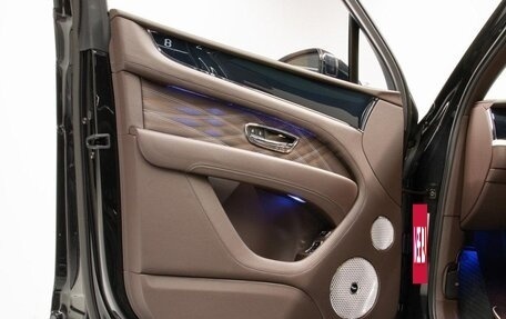 Bentley Bentayga I, 2025 год, 44 500 000 рублей, 15 фотография