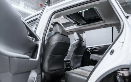 Toyota RAV4, 2025 год, 4 320 000 рублей, 2 фотография