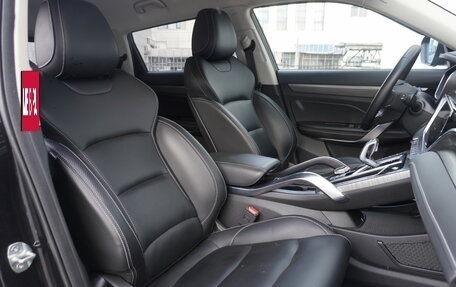 Geely Atlas, 2022 год, 1 850 000 рублей, 6 фотография