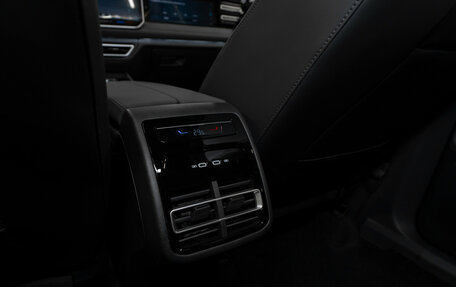 Volkswagen Tiguan, 2025 год, 5 050 000 рублей, 15 фотография