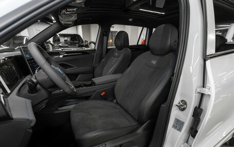 Volkswagen Tiguan, 2025 год, 5 050 000 рублей, 9 фотография