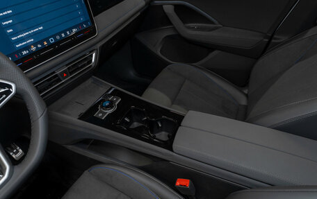 Volkswagen Tiguan, 2025 год, 5 050 000 рублей, 18 фотография