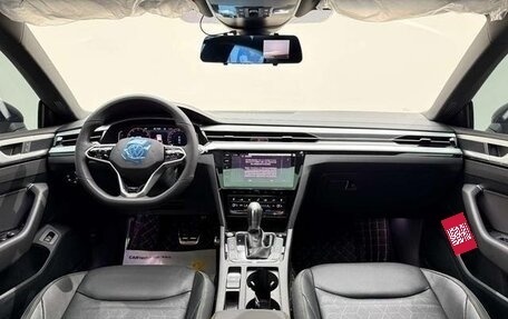 Volkswagen Passat CC, 2025 год, 4 100 000 рублей, 22 фотография