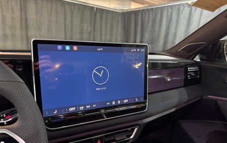 Volkswagen Tiguan, 2025 год, 4 990 000 рублей, 13 фотография