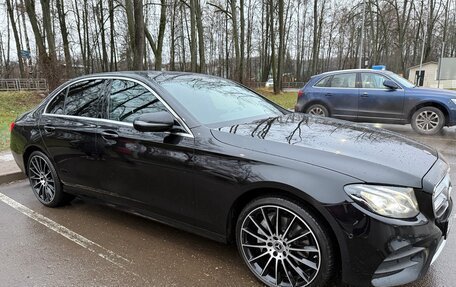 Mercedes-Benz E-Класс, 2017 год, 4 800 000 рублей, 3 фотография
