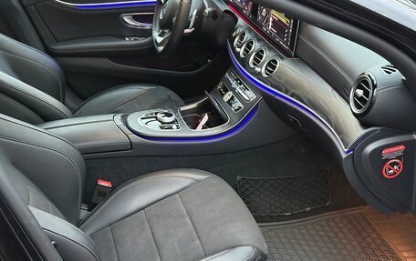 Mercedes-Benz E-Класс, 2017 год, 4 800 000 рублей, 8 фотография