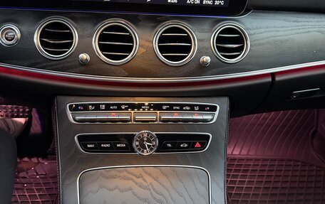 Mercedes-Benz E-Класс, 2017 год, 4 800 000 рублей, 11 фотография