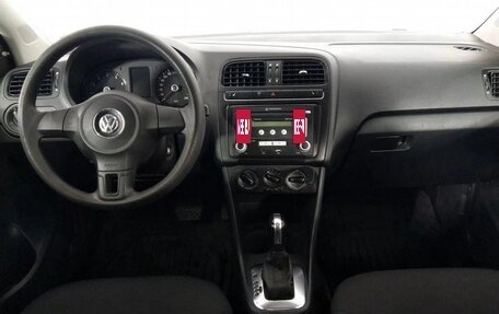 Volkswagen Polo VI (EU Market), 2010 год, 740 000 рублей, 13 фотография