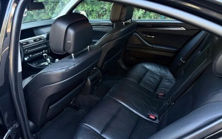 BMW 5 серия, 2010 год, 1 490 000 рублей, 13 фотография