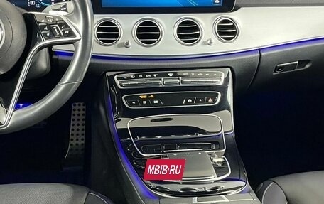 Mercedes-Benz E-Класс, 2020 год, 5 399 000 рублей, 24 фотография