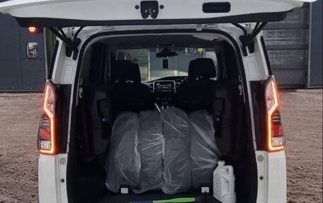 Nissan Serena IV, 2018 год, 2 100 000 рублей, 9 фотография