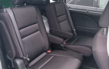 Nissan Serena IV, 2018 год, 2 100 000 рублей, 21 фотография